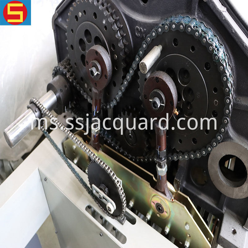 Jacquard Weaving Loom 5376 Hooks Chain Drive Shedding System